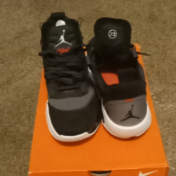 Jordans - Picture 2 of 7